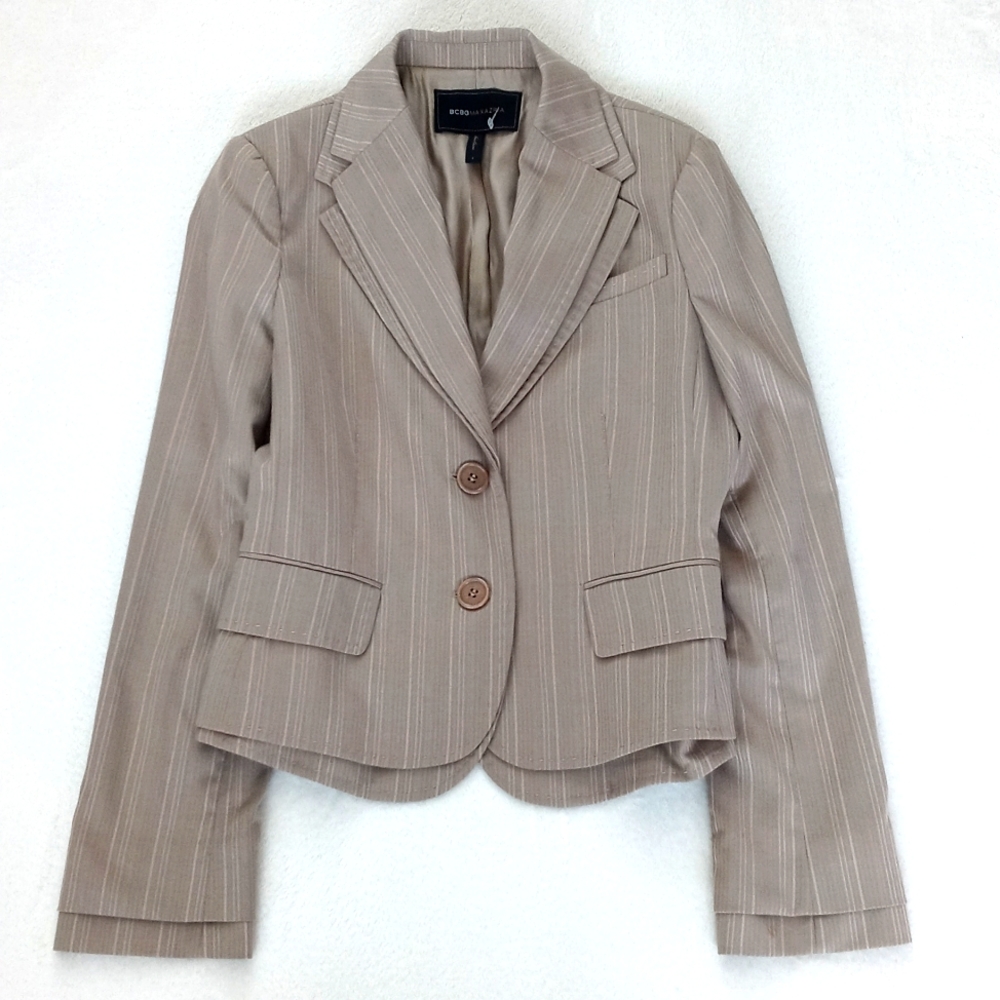 Gorgeous BCBGMaxazria Women’s Taupe Nude Pinstripe Tailored Blazer Jacket S